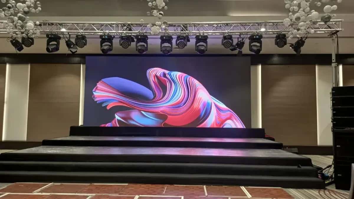 High-brightness LED wall at an outdoor festival delivering crisp daylight visuals