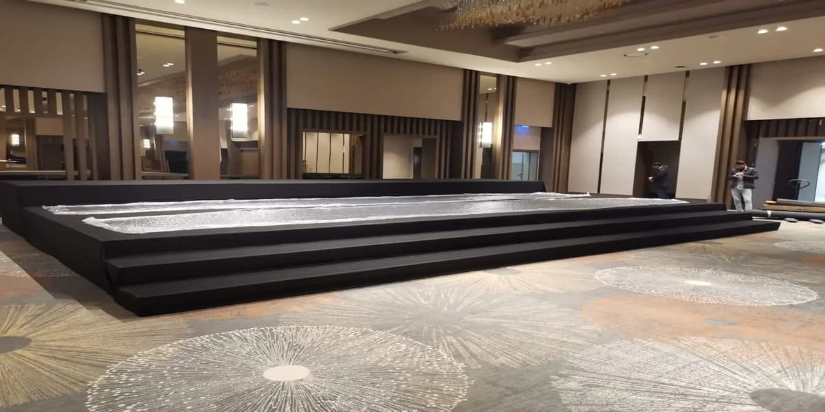 Podyum Kiralama hizmeti - Sahneva profesyonel çözümü