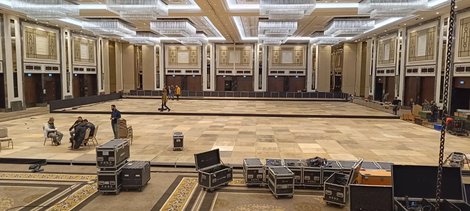 Kurumsal Lansman Sahnesi