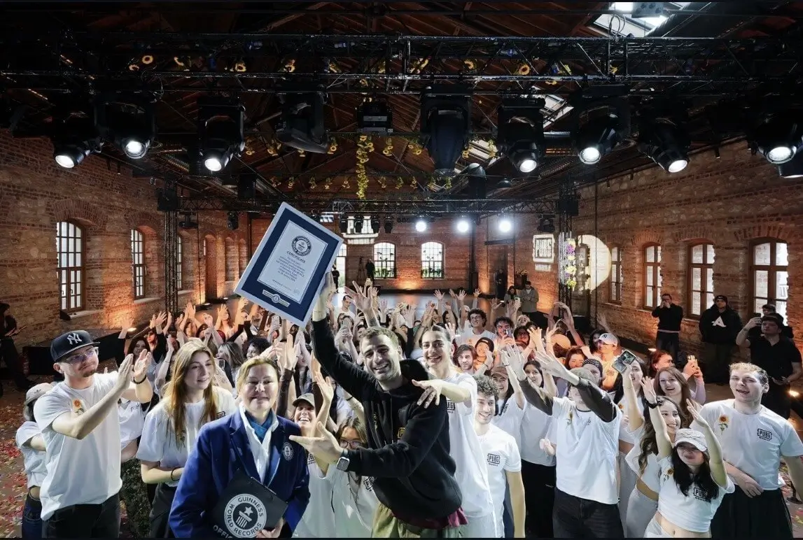 PUBG Mobile Guinness Dünya Rekoru sertifikasıyla Fişekhane’de kutlama anı