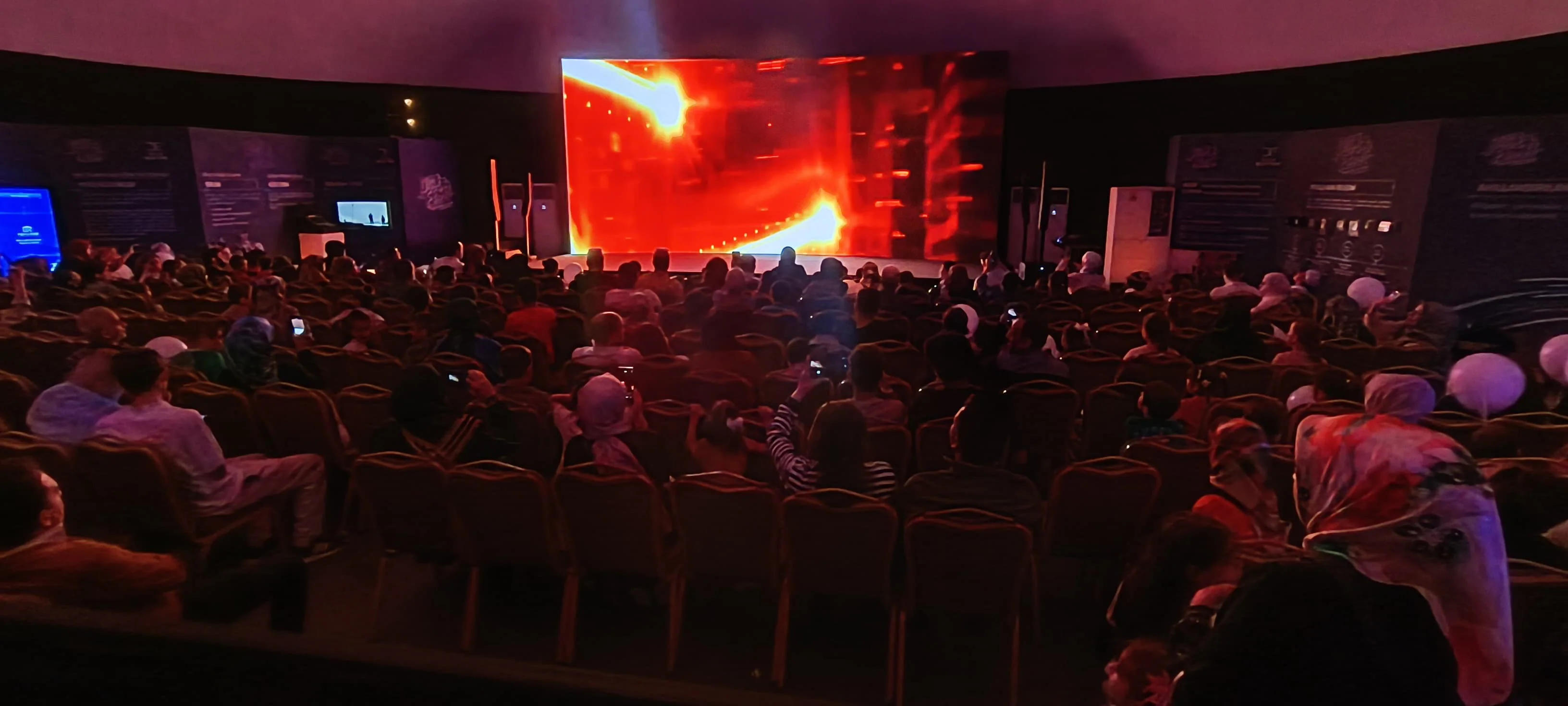 DicleFest Şanlıurfa Konser Atmosferi DicleFest Şanlıurfa konser atmosferi ve izleyici alanı
