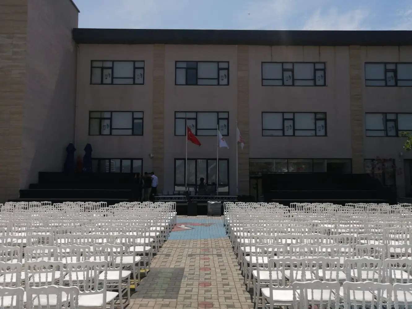 Wedding reception with elegant table décor and seating